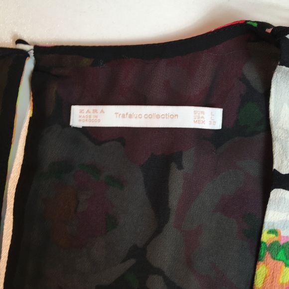 Zara Trafaluc Womens Dress Bright Spring Floral Skater Deep V-Neck Black Sz L - Picture 4 of 11